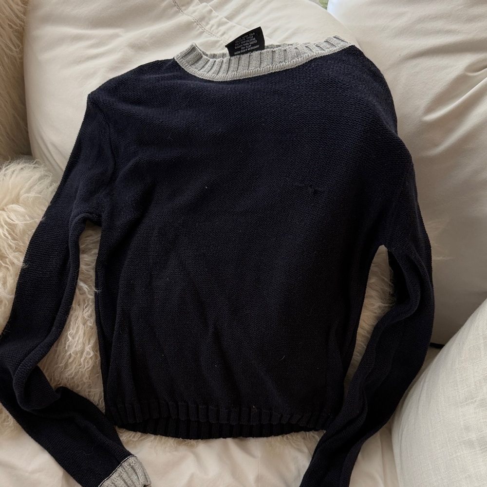 Vintage Ralph Lauren Classic Navy Crewneck Sweater with Light Gray trim s-m